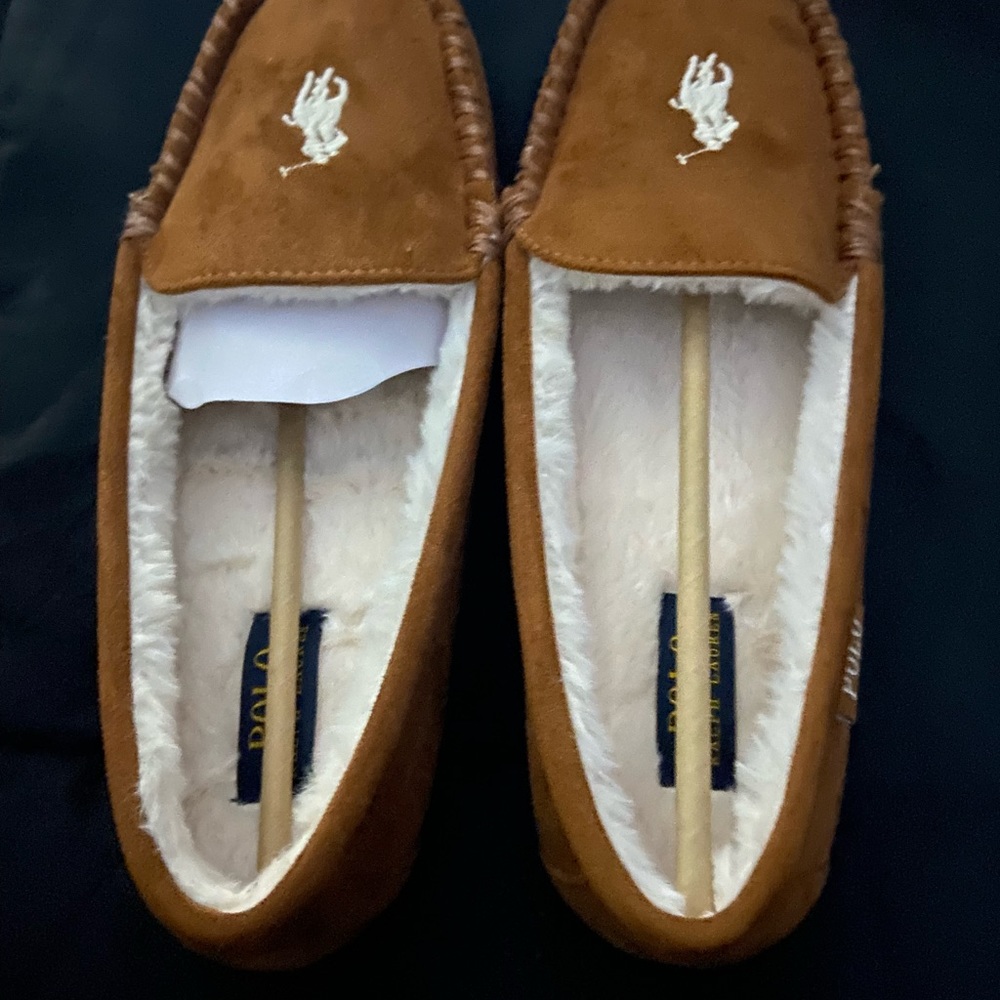 Women’s Ralph Lauren Slippers , new in the box , the wrong size was bought !!